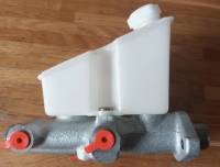 AP Lockheed Tandem Brake Master Cylinder 13/16